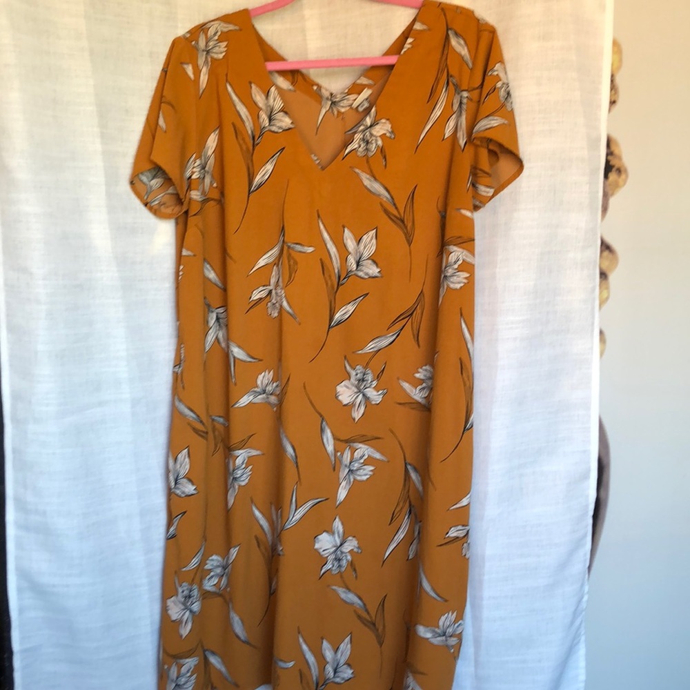 Plus size vneck dress